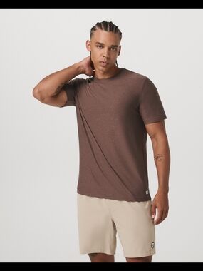 Vuori Men's Brown Crew Neck Tee